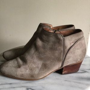 Clark’s Faux Suede Tan Ankle Booties